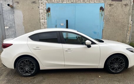 Mazda 3, 2018 год, 1 600 000 рублей, 9 фотография
