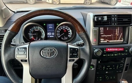 Toyota Land Cruiser Prado 150 рестайлинг 2, 2010 год, 4 100 000 рублей, 8 фотография