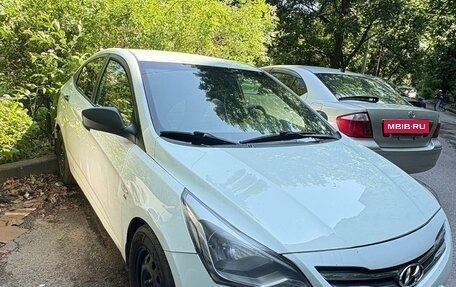 Hyundai Solaris II рестайлинг, 2015 год, 659 000 рублей, 3 фотография