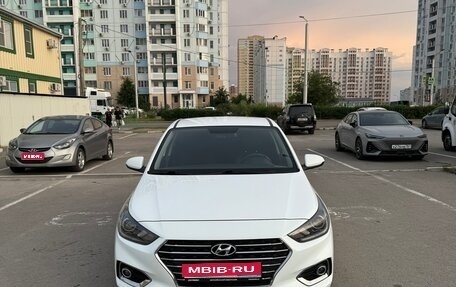 Hyundai Solaris II рестайлинг, 2018 год, 1 430 000 рублей, 1 фотография