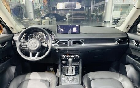Mazda CX-5 II, 2021 год, 2 432 000 рублей, 10 фотография