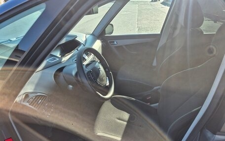 Citroen C4 Picasso II рестайлинг, 2011 год, 715 000 рублей, 6 фотография