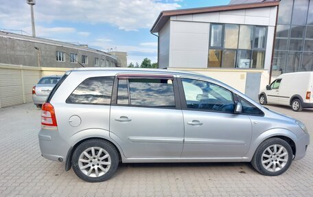 Opel Zafira B, 2012 год, 800 000 рублей, 3 фотография