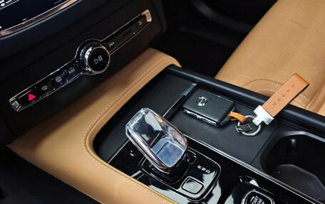 Volvo XC60 II, 2022 год, 4 250 010 рублей, 9 фотография