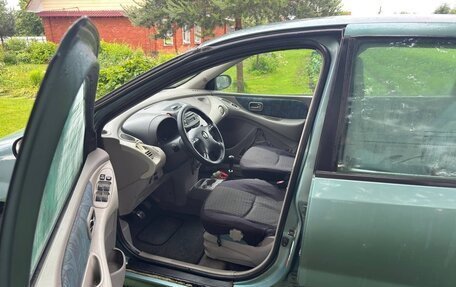 Nissan Almera Tino i, 2000 год, 320 000 рублей, 2 фотография
