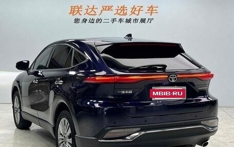 Toyota Harrier, 2021 год, 2 843 000 рублей, 3 фотография