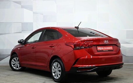 Hyundai Solaris II рестайлинг, 2021 год, 1 900 000 рублей, 4 фотография
