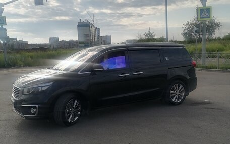 KIA Carnival III, 2017 год, 2 850 000 рублей, 5 фотография