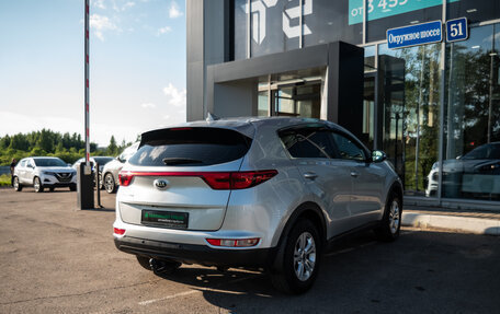 KIA Sportage IV рестайлинг, 2017 год, 1 800 000 рублей, 6 фотография