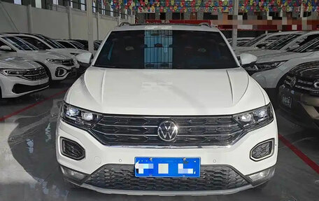 Volkswagen T-Roc I, 2022 год, 1 924 855 рублей, 2 фотография