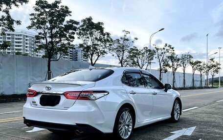 Toyota Camry, 2021 год, 2 215 000 рублей, 6 фотография