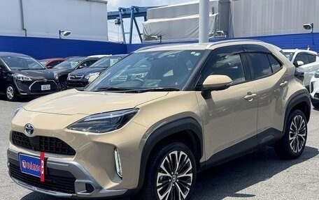 Toyota Yaris Cross, 2022 год, 1 398 000 рублей, 2 фотография