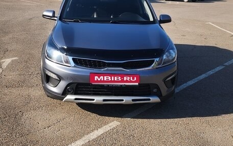 KIA Rio IV, 2018 год, 1 359 000 рублей, 2 фотография