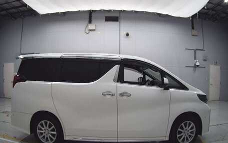 Toyota Alphard III, 2021 год, 3 100 000 рублей, 3 фотография
