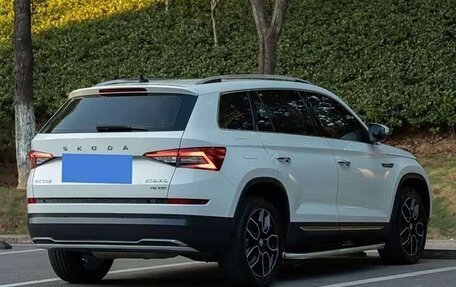 Skoda Kodiaq I, 2021 год, 2 400 000 рублей, 5 фотография