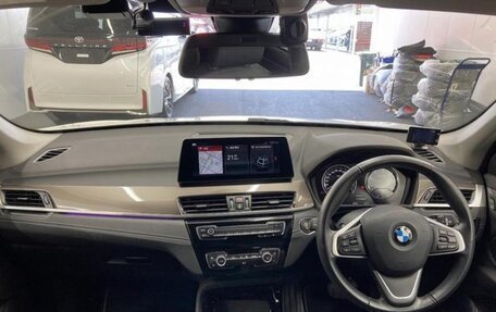 BMW X1, 2022 год, 2 100 000 рублей, 13 фотография