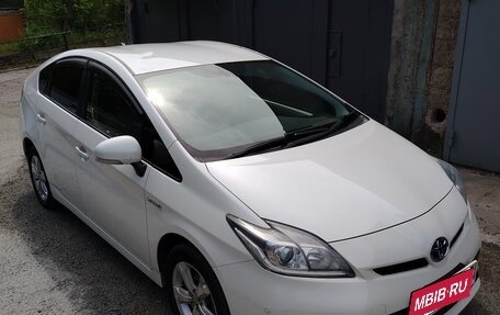 Toyota Prius, 2011 год, 1 100 000 рублей, 7 фотография
