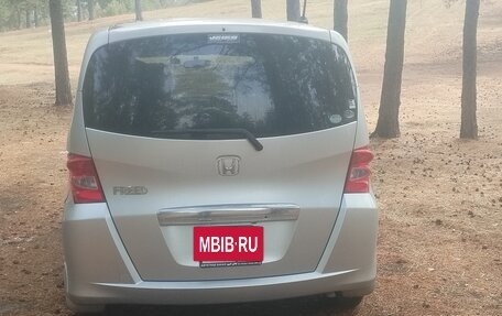 Honda Freed I, 2009 год, 990 000 рублей, 4 фотография