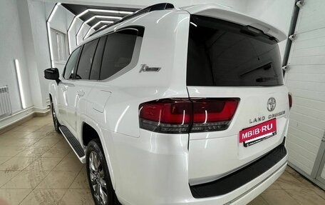 Toyota Land Cruiser, 2021 год, 10 300 000 рублей, 4 фотография