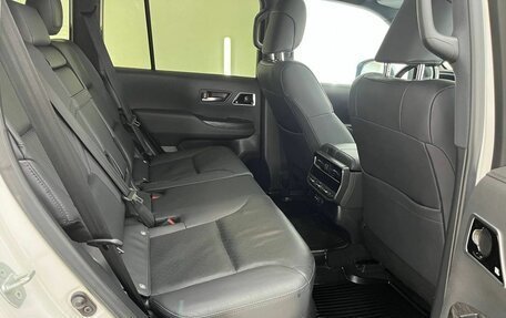 Toyota Land Cruiser, 2021 год, 10 300 000 рублей, 17 фотография