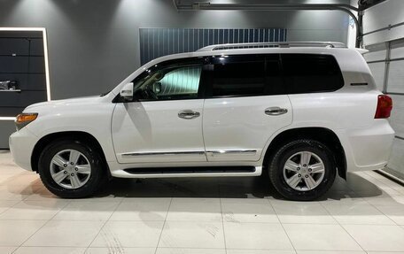 Toyota Land Cruiser 200, 2014 год, 3 850 000 рублей, 2 фотография