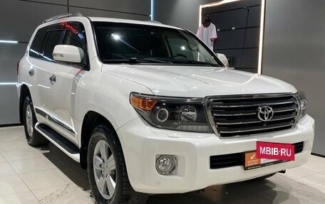 Toyota Land Cruiser 200, 2014 год, 3 850 000 рублей, 7 фотография