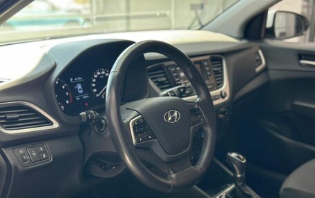 Hyundai Solaris II рестайлинг, 2017 год, 1 400 000 рублей, 8 фотография