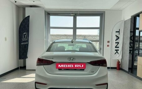 Hyundai Solaris II рестайлинг, 2017 год, 1 400 000 рублей, 5 фотография