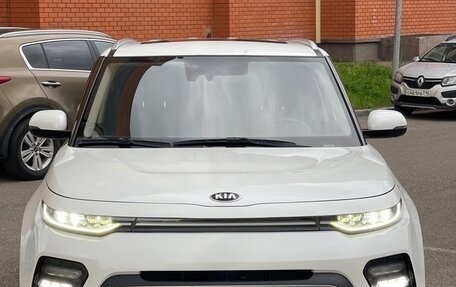 KIA Soul II рестайлинг, 2019 год, 1 800 000 рублей, 2 фотография