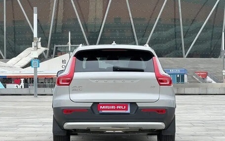 Volvo XC40 I, 2022 год, 1 940 810 рублей, 4 фотография