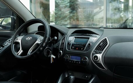 Hyundai ix35 I рестайлинг, 2011 год, 1 350 000 рублей, 10 фотография