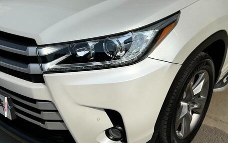 Toyota Highlander, 2021 год, 2 843 000 рублей, 3 фотография
