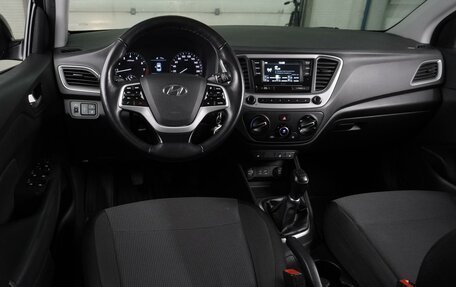 Hyundai Solaris II рестайлинг, 2017 год, 1 159 000 рублей, 6 фотография