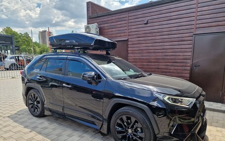 Toyota RAV4, 2020 год, 5 500 000 рублей, 2 фотография