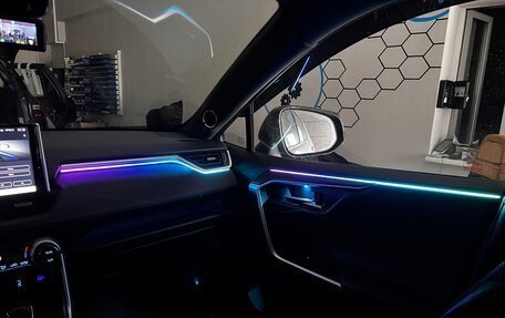 Toyota RAV4, 2020 год, 5 500 000 рублей, 17 фотография