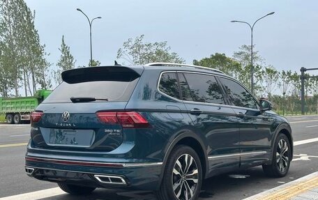 Volkswagen Tiguan II, 2022 год, 2 840 300 рублей, 4 фотография