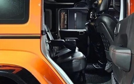 Jeep Wrangler, 2022 год, 4 050 001 рублей, 8 фотография