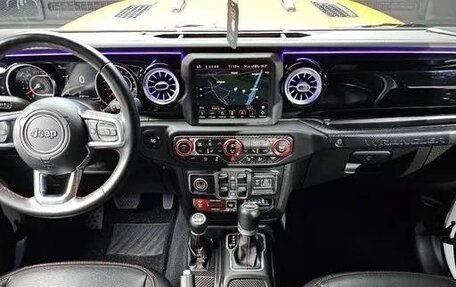 Jeep Wrangler, 2022 год, 4 050 001 рублей, 6 фотография