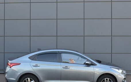 Hyundai Solaris II рестайлинг, 2017 год, 1 050 000 рублей, 3 фотография
