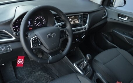 Hyundai Solaris II рестайлинг, 2017 год, 1 050 000 рублей, 7 фотография