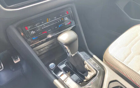 Volkswagen Tiguan II, 2022 год, 3 189 111 рублей, 16 фотография