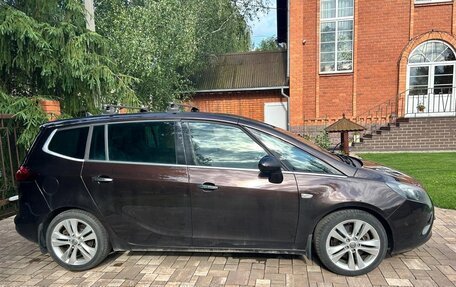 Opel Zafira C рестайлинг, 2012 год, 1 100 000 рублей, 2 фотография