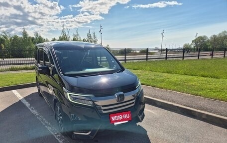 Honda Stepwgn IV, 2019 год, 2 600 000 рублей, 2 фотография