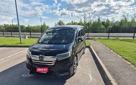 Honda Stepwgn IV, 2019 год, 2 600 000 рублей, 4 фотография