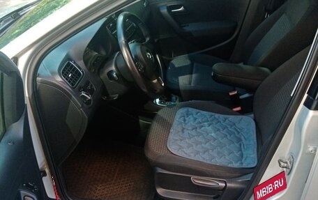Volkswagen Polo VI (EU Market), 2011 год, 850 000 рублей, 16 фотография