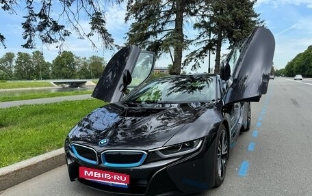BMW i8 I рестайлинг, 2017 год, 7 690 000 рублей, 8 фотография