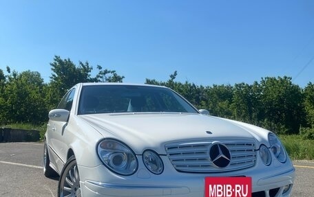 Mercedes-Benz E-Класс, 2005 год, 3 000 000 рублей, 11 фотография