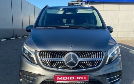 Mercedes-Benz V-Класс, 2019 год, 6 300 000 рублей, 1 фотография
