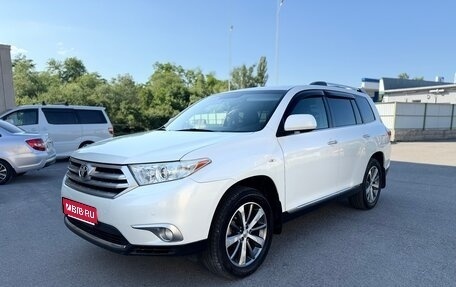 Toyota Highlander III, 2012 год, 2 550 000 рублей, 1 фотография