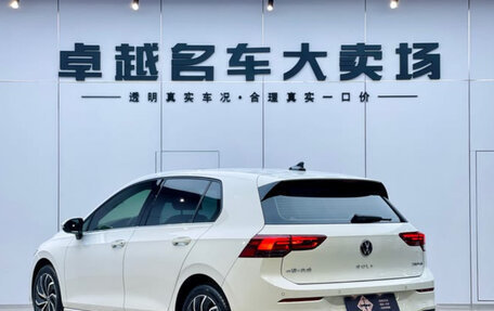 Volkswagen Golf VIII, 2022 год, 1 230 000 рублей, 4 фотография